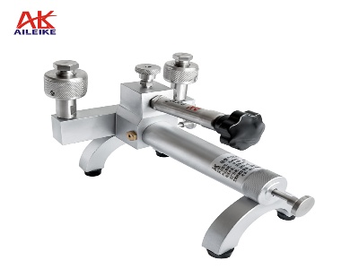 AILEIKE ALKB601 Portable Air Pressure Pump for precision pressure calibration